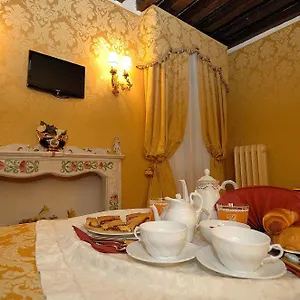 Residenza La Loggia Bed & Breakfast Venetië