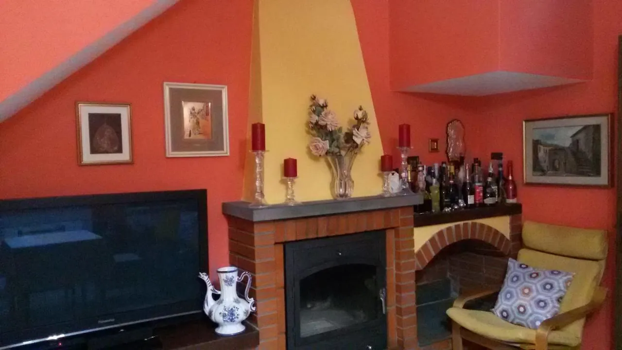Bed and Breakfast Da Laura Lucca 0*,  Italia